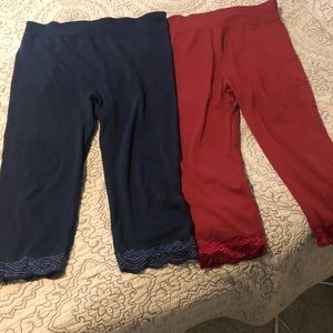 2 pair of leggings